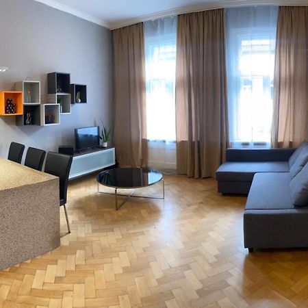 Holec Apartments Prag Exteriör bild